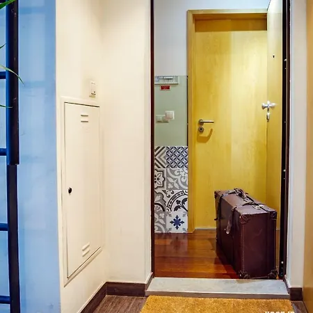 Host' In Ria Apartment